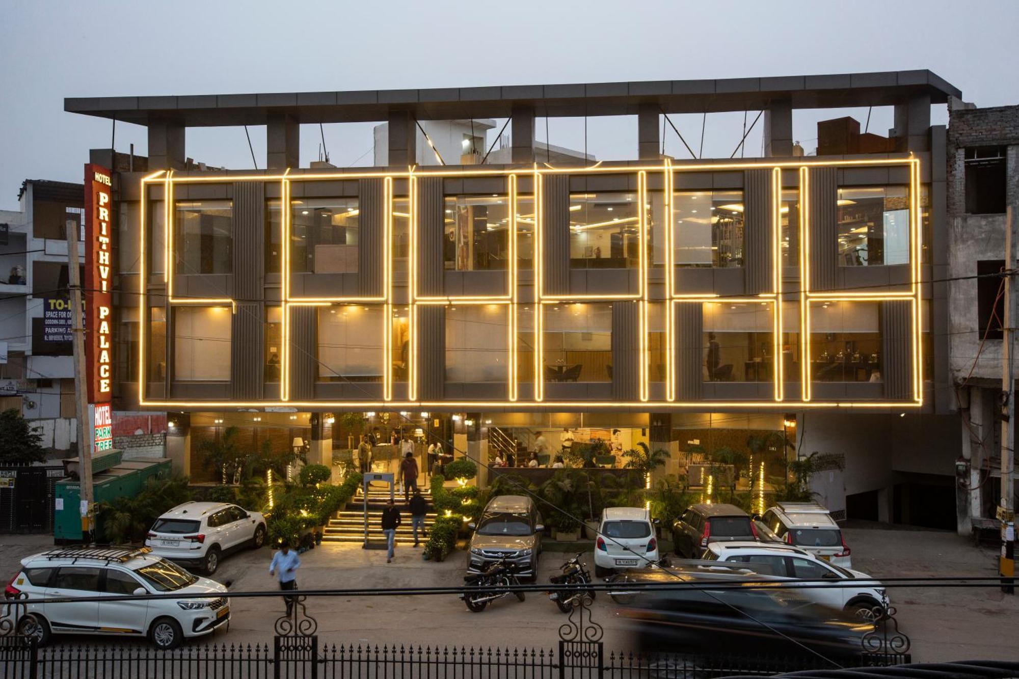 Park Tree Delhi Airport By Prithvi Palace With Free Airport Transsfer New Delhi