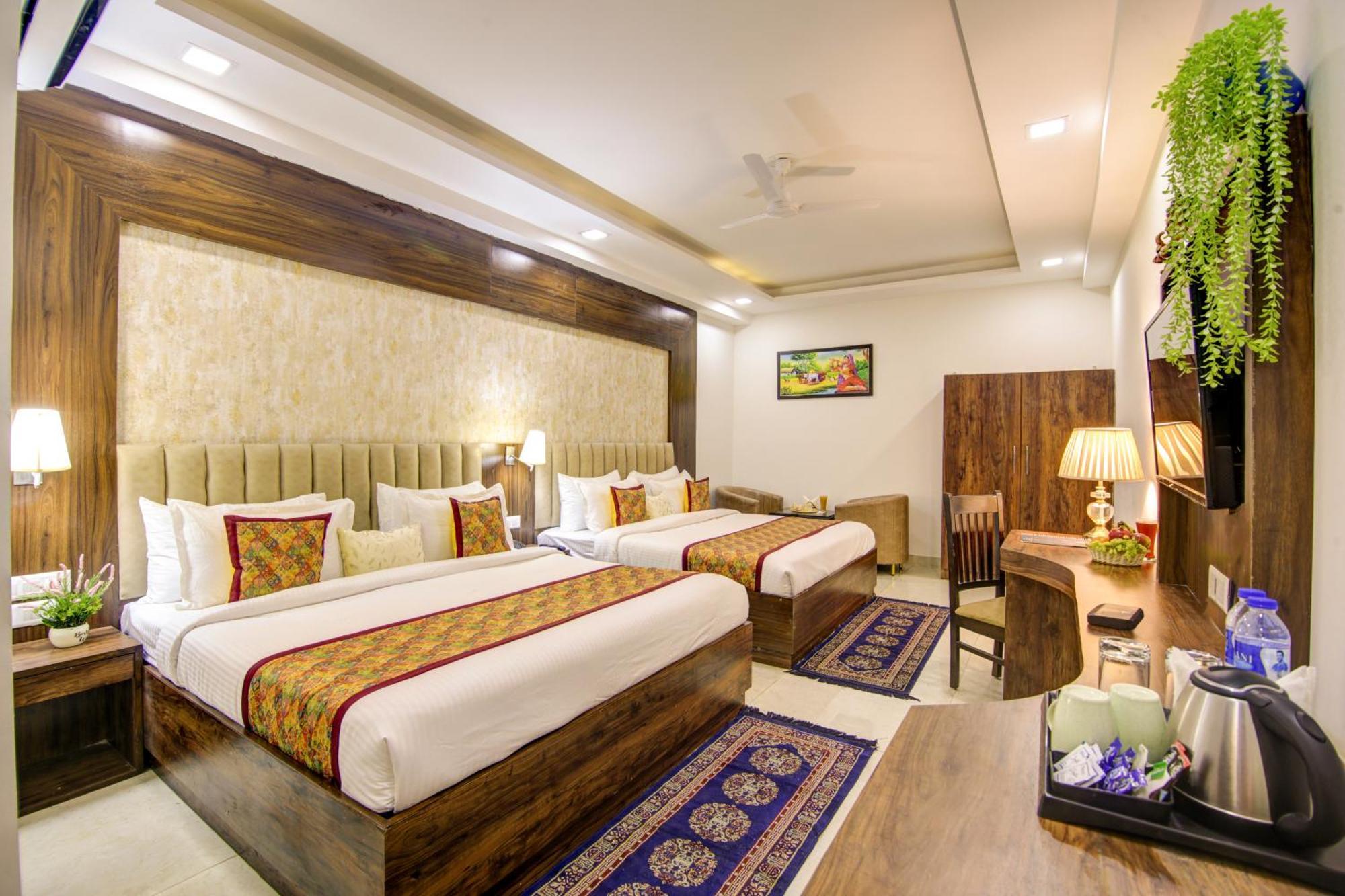 Hotel Park Tree Delhi Airport By Prithvi Palace With Free Airport Transsfer New Delhi