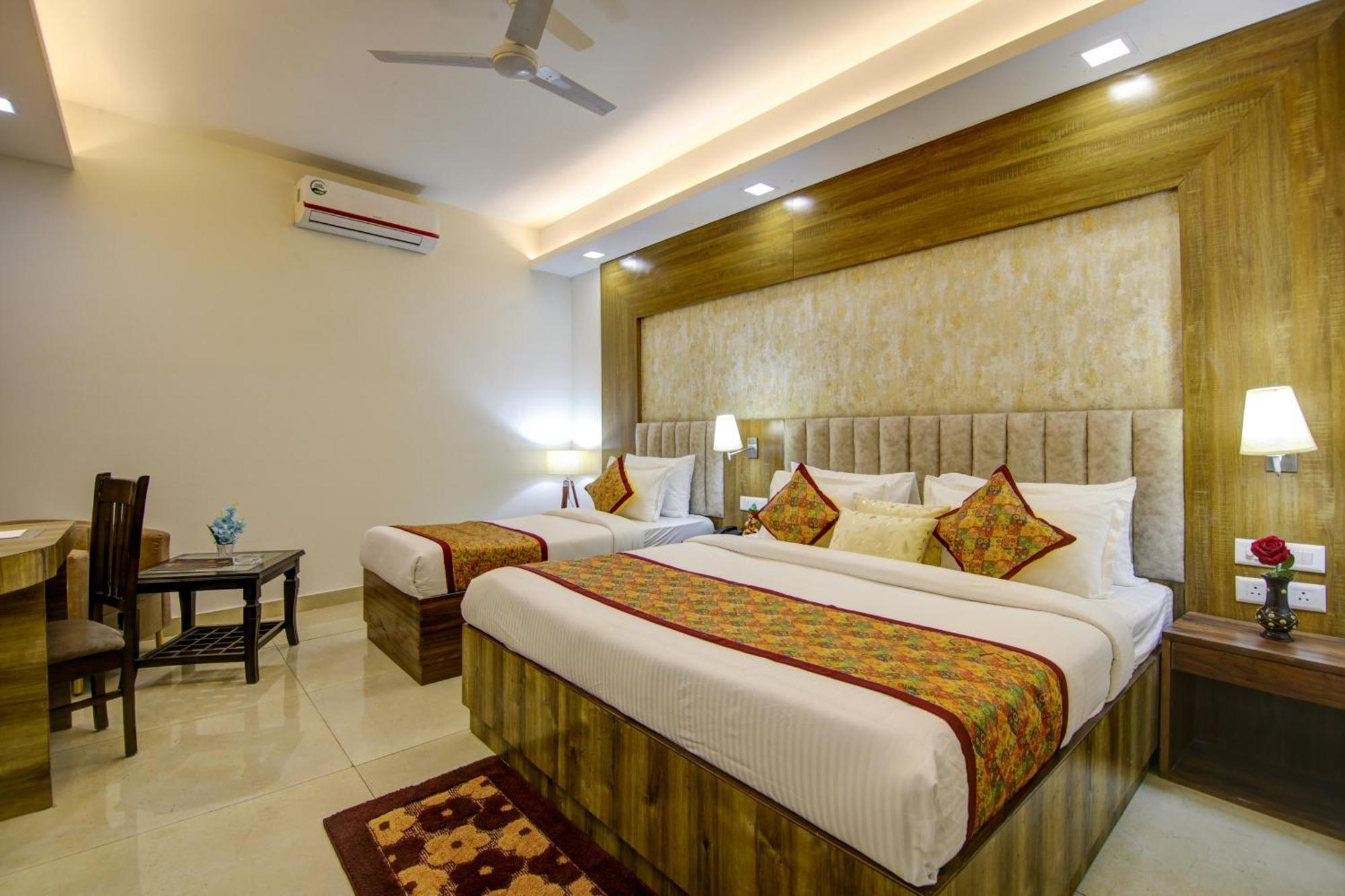 Hotel Park Tree Delhi Airport By Prithvi Palace With Free Airport Transsfer New Delhi