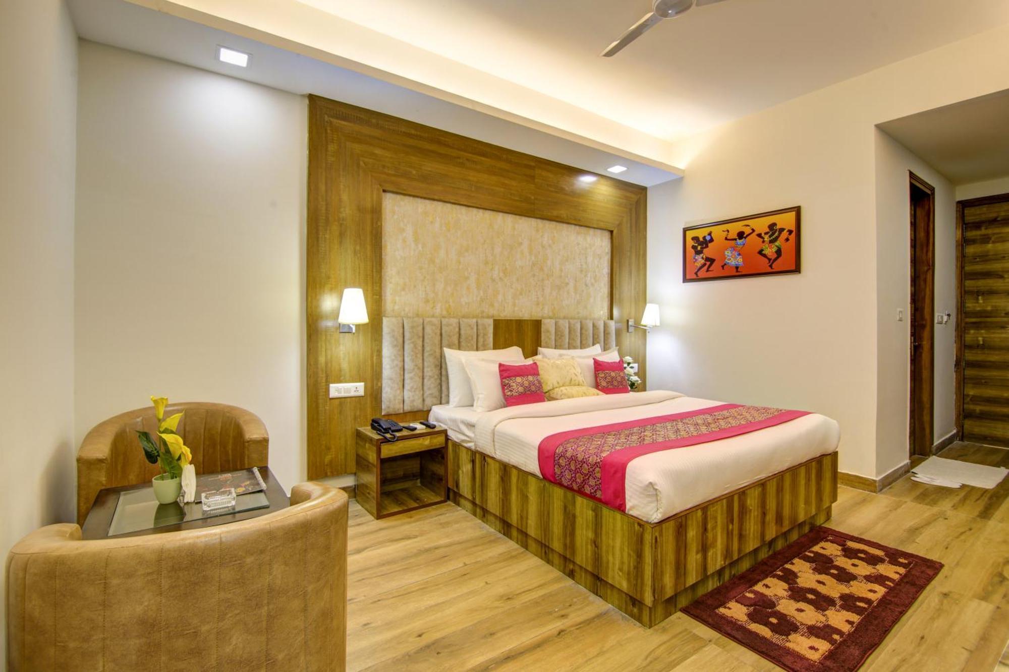 Hotel Park Tree Delhi Airport By Prithvi Palace With Free Airport Transsfer 4*