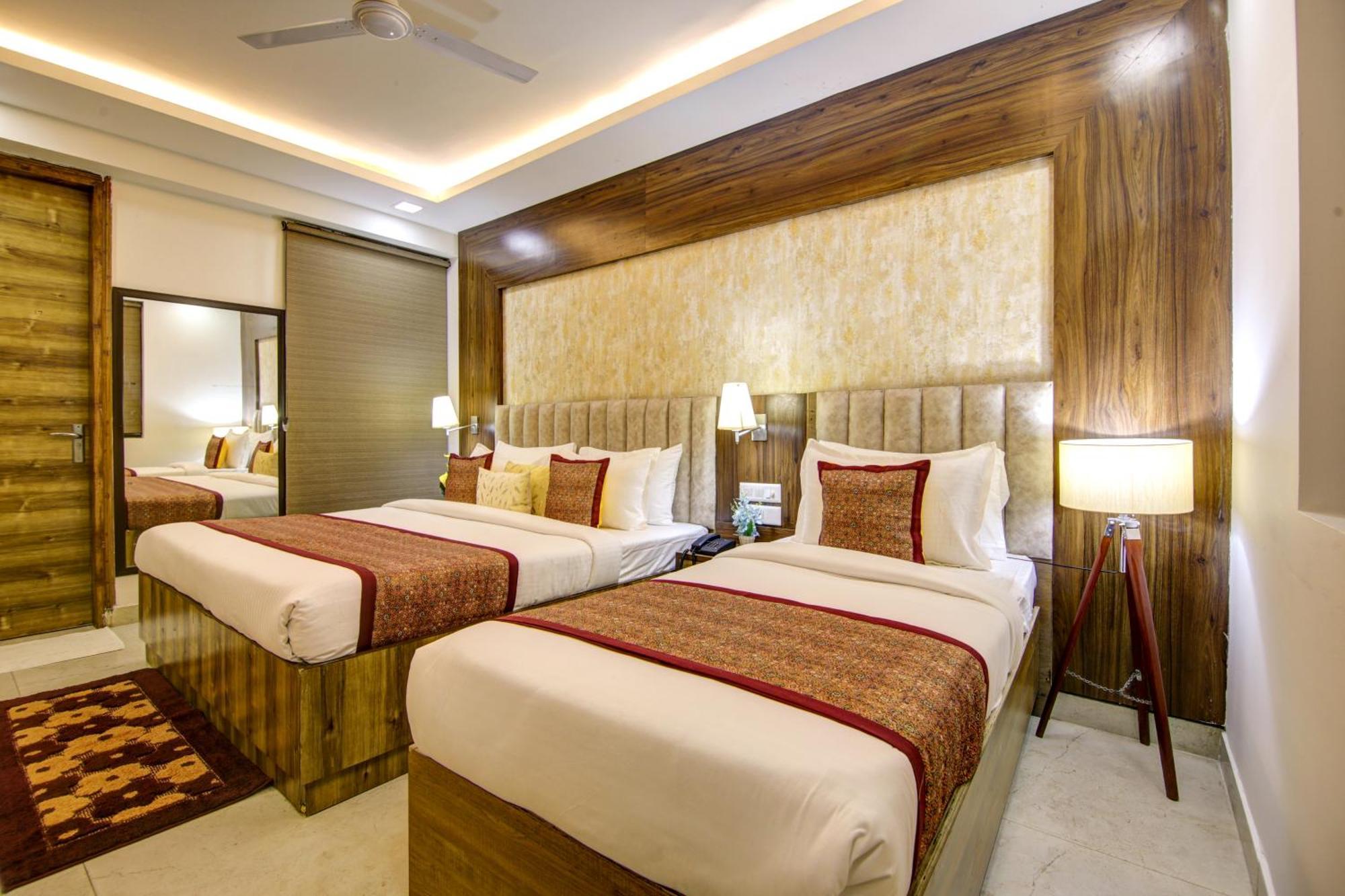 Hotel Park Tree Delhi Airport By Prithvi Palace With Free Airport Transsfer New Delhi
