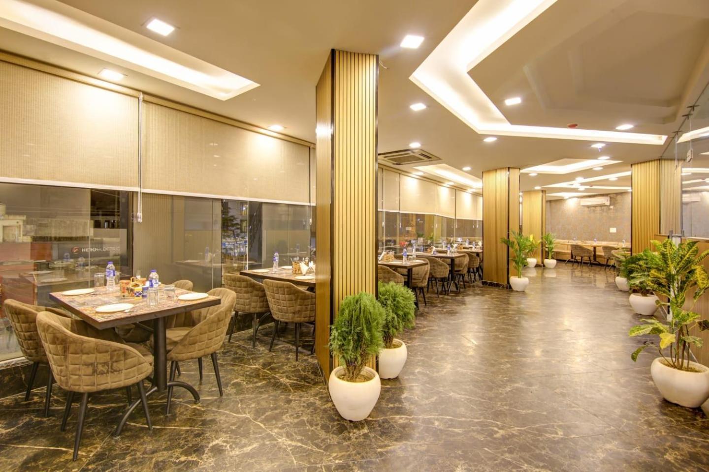 Hotel Park Tree Delhi Airport By Prithvi Palace With Free Airport Transsfer 4*