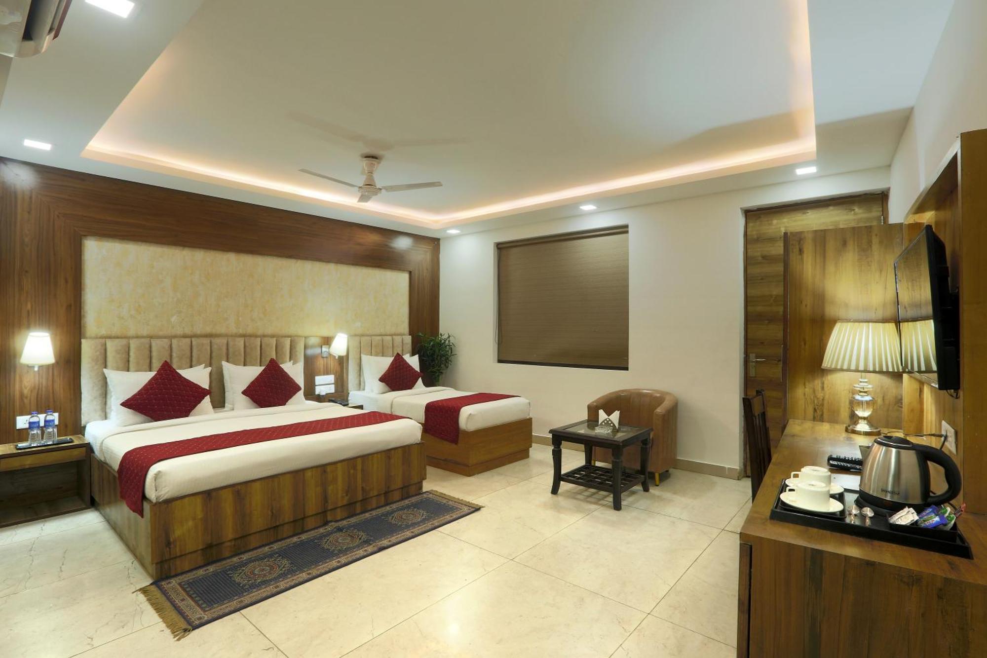 Park Tree Delhi Airport By Prithvi Palace With Free Airport Transsfer 4*