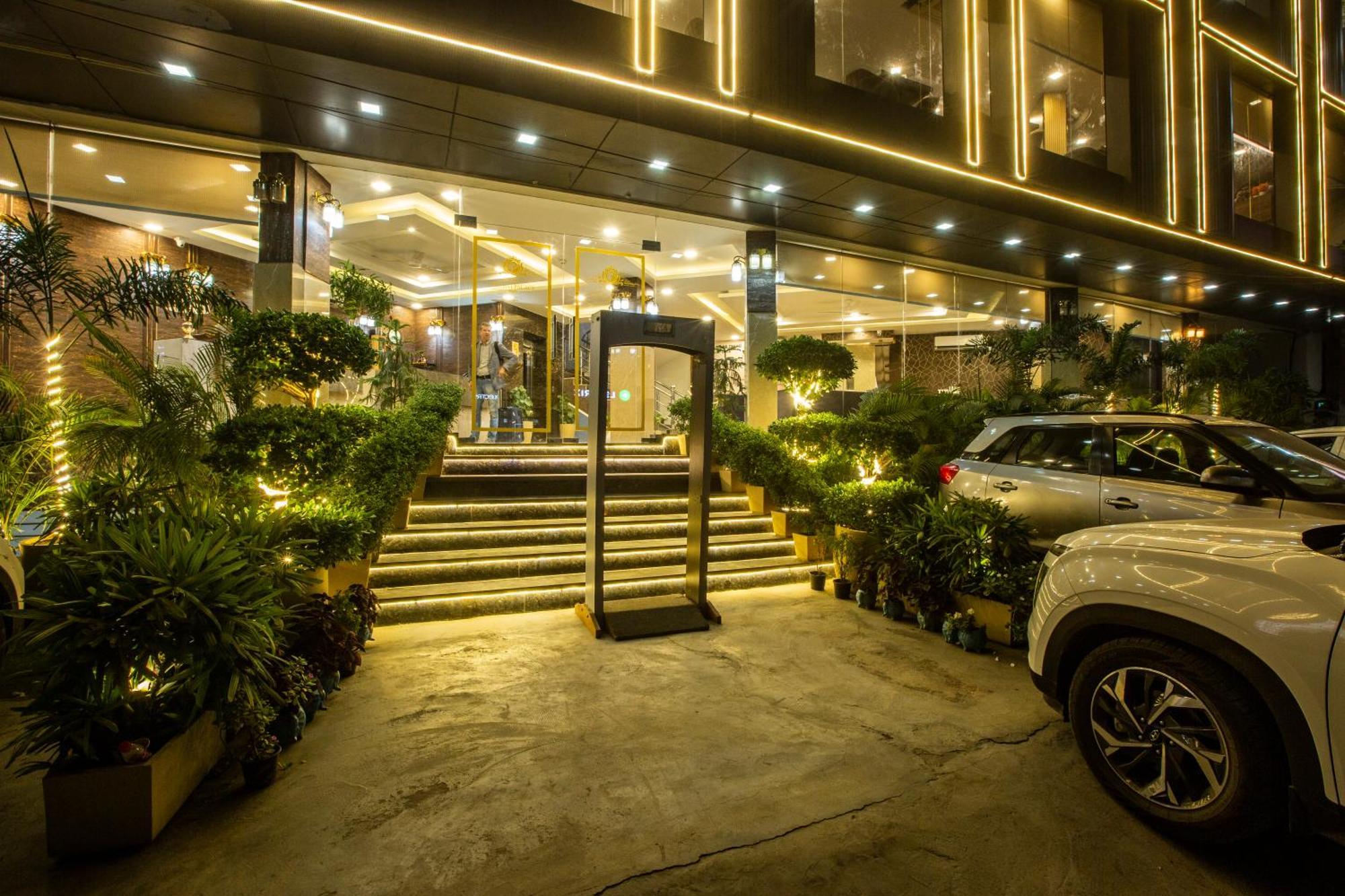 Park Tree Delhi Airport By Prithvi Palace With Free Airport Transsfer New Delhi