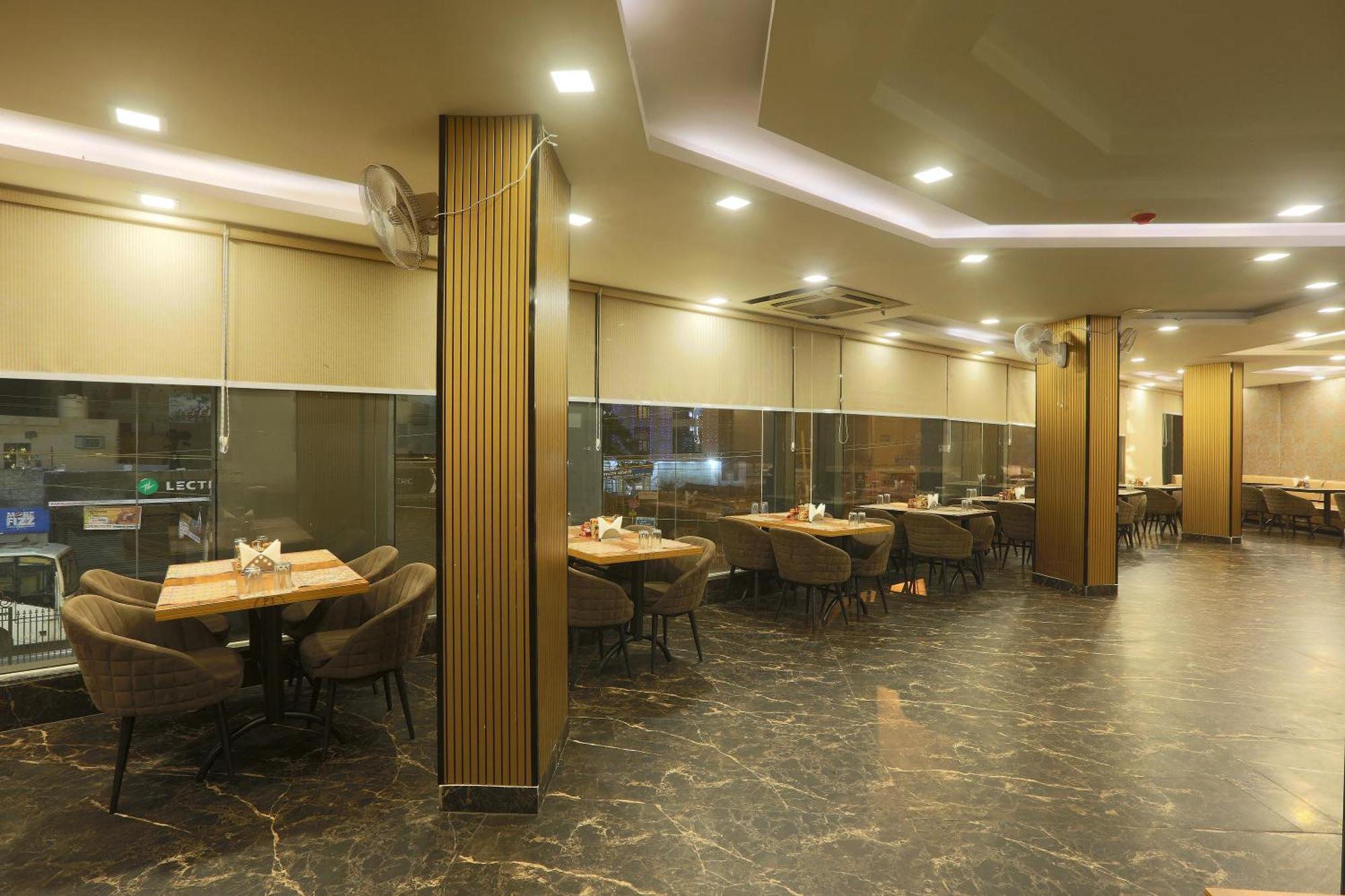 Park Tree Delhi Airport By Prithvi Palace With Free Airport Transsfer Hotel